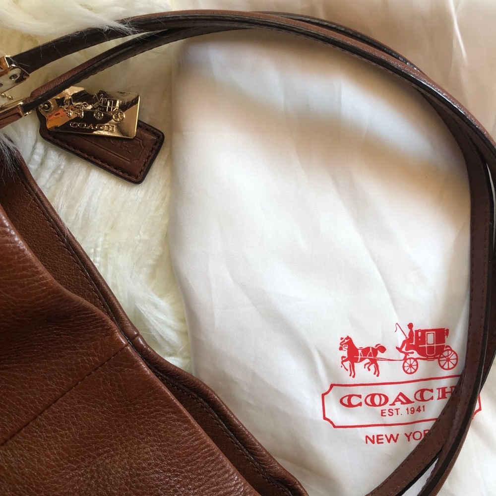 Additional Photos of Coach Madison Small Phoebe